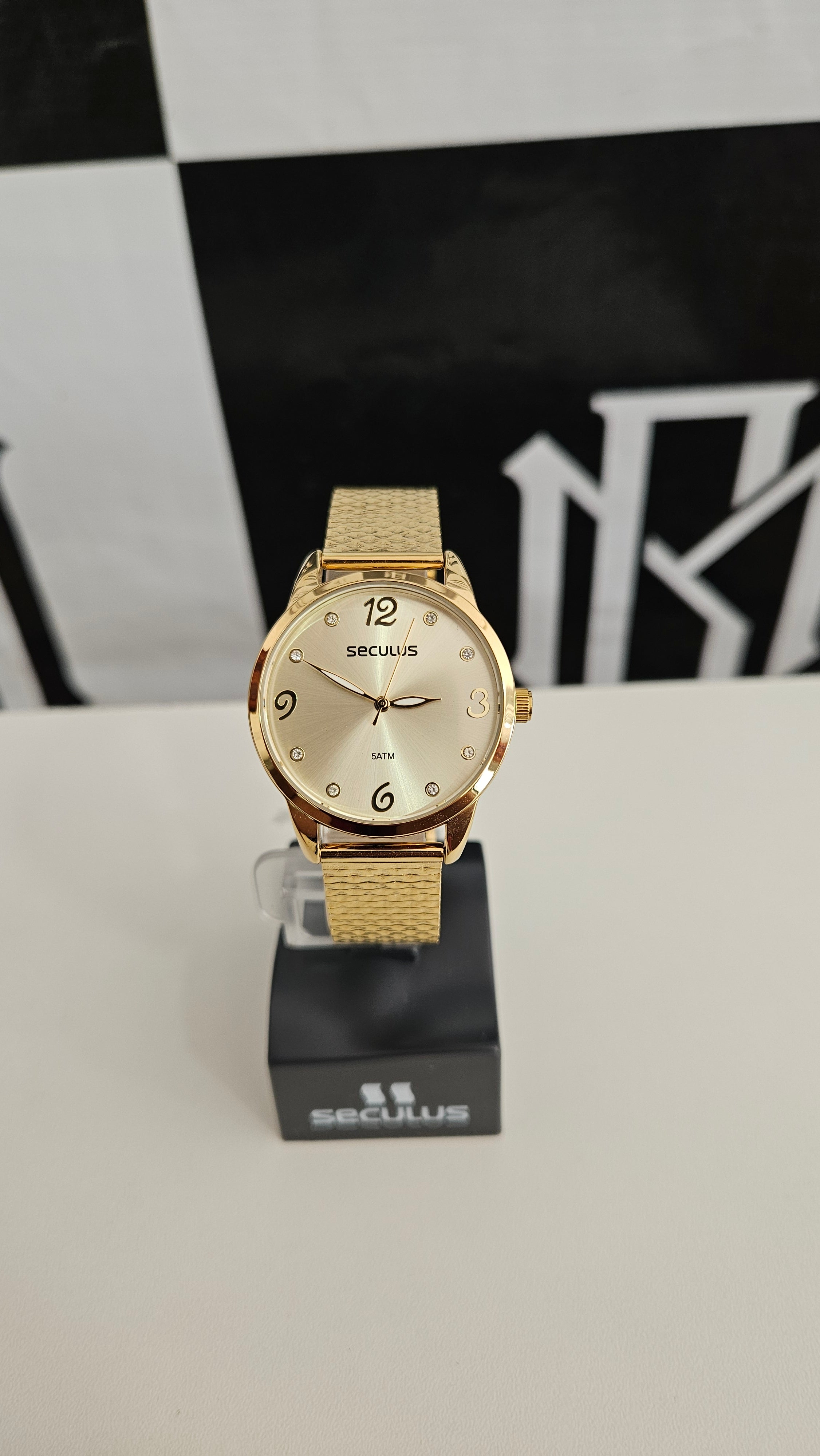 Relógio Feminino Seculus Dourado Analógico com Pulseira Texturizada
