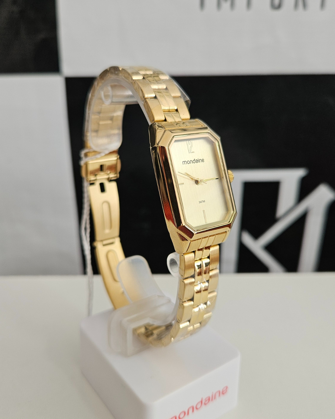 Relógio Mondaine Feminino Dourado Retangular