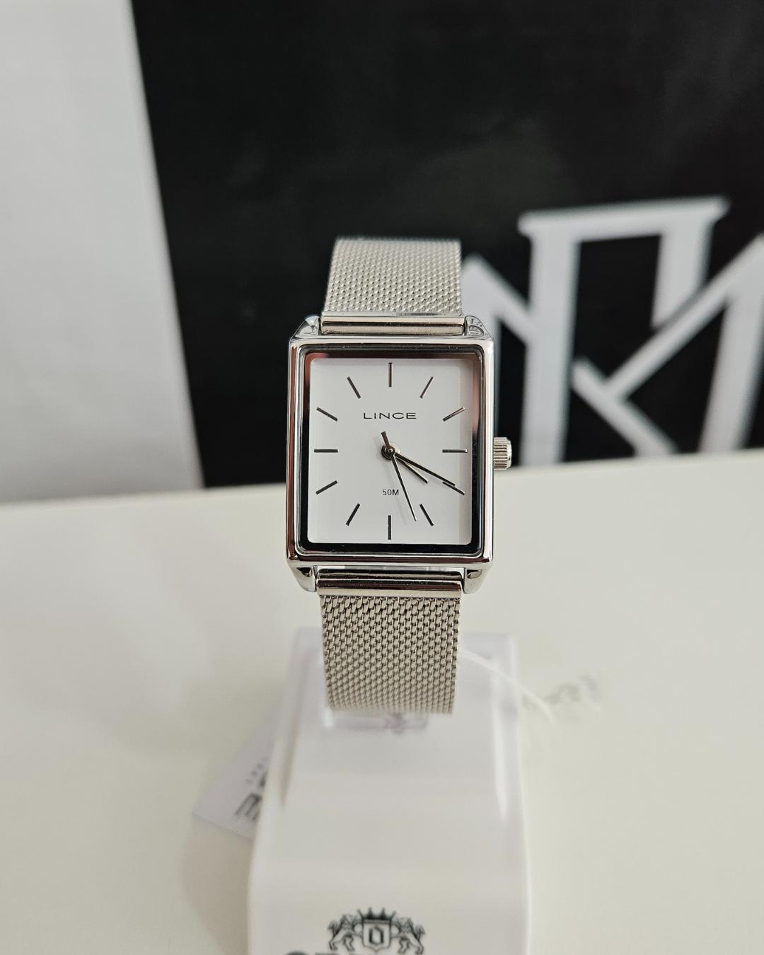 Relógio Feminino Lince Quadrado Prateado com Pulseira Mesh – Mini