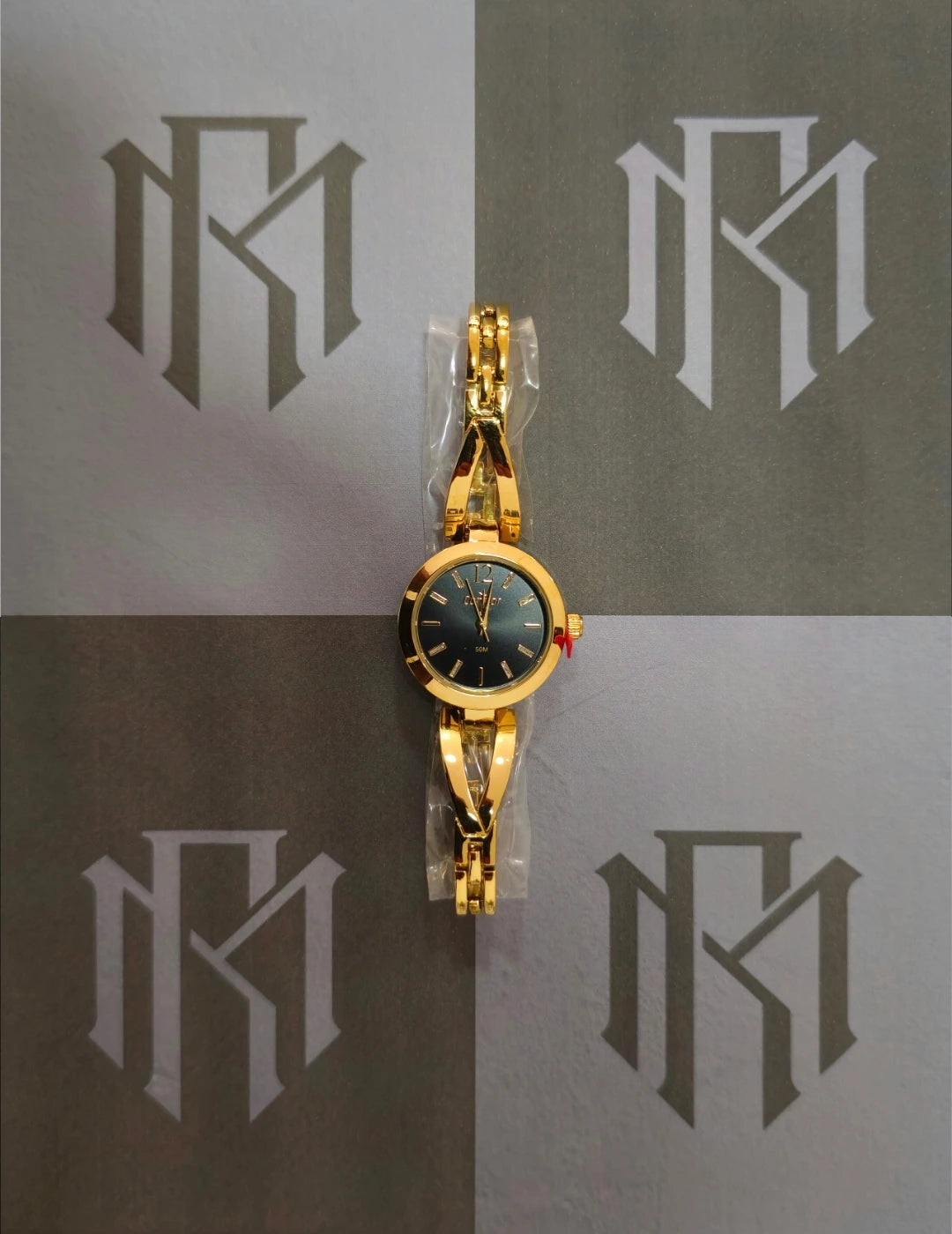 Relógio Condor C02035NQF/5P Feminino Dourado com Bracelete