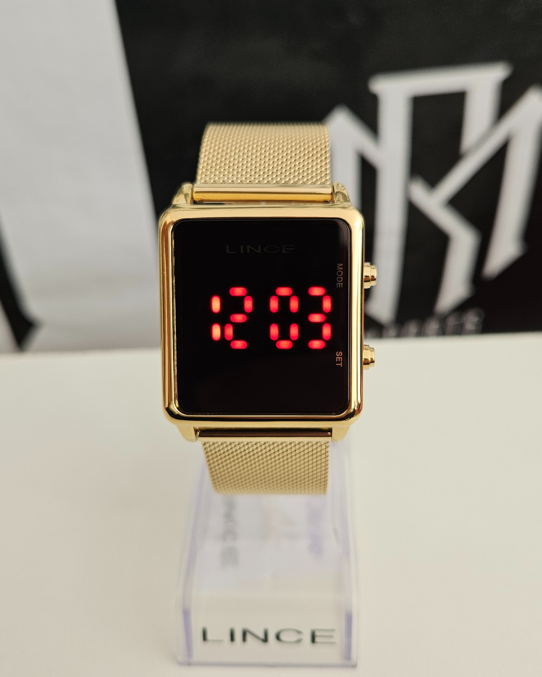 Relógio Lince Feminino Digital LED Dourado Mesh