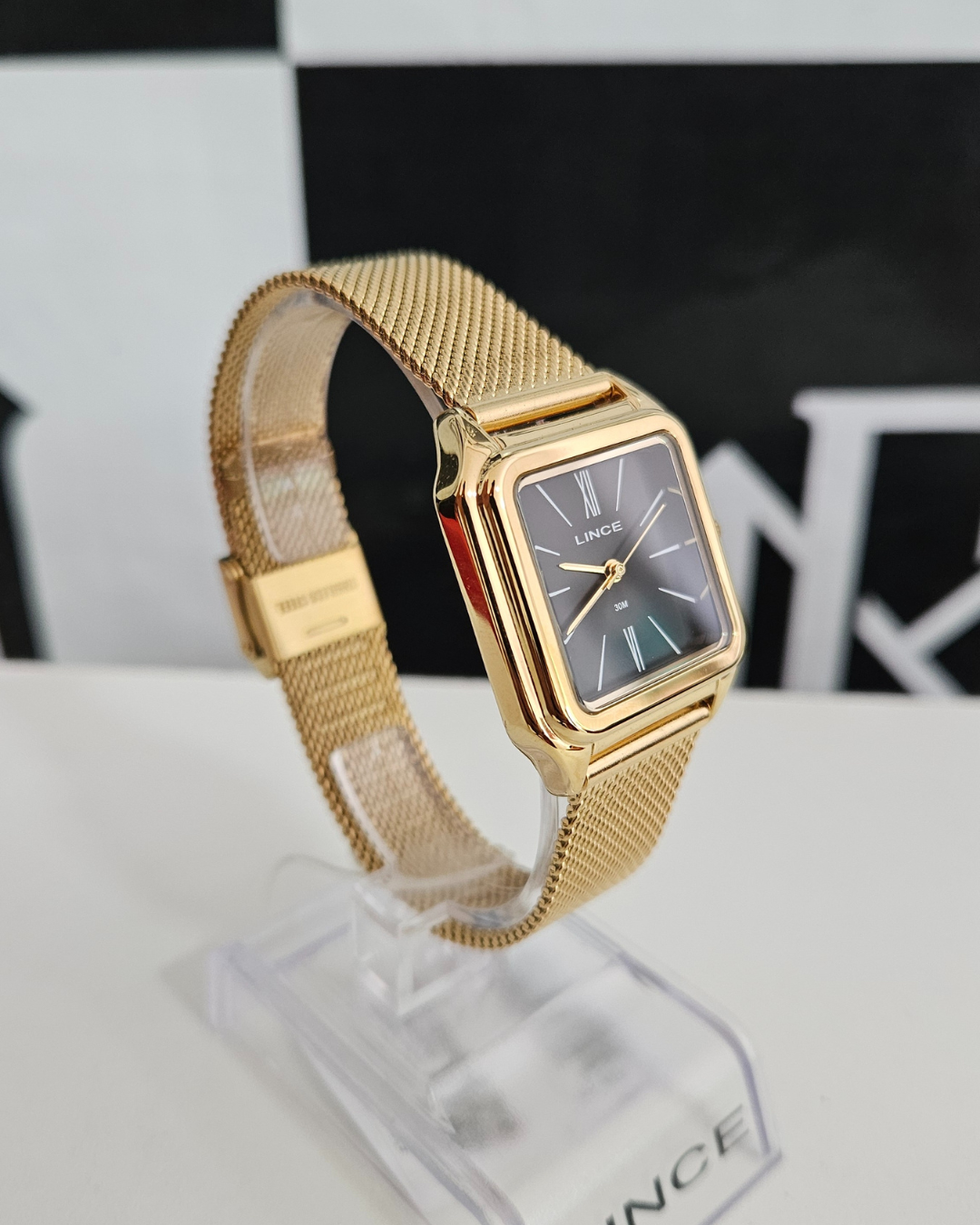 Relógio Feminino Lince Quadrado Dourado com Pulseira Mesh